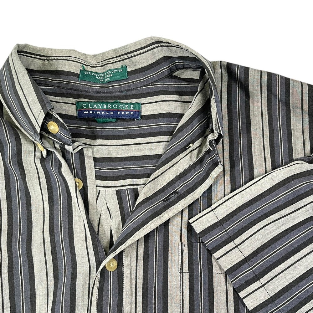 Claybrooke Size M Grey Striped Button Down Shirt Short Sleeve Wrinkle Free Retro